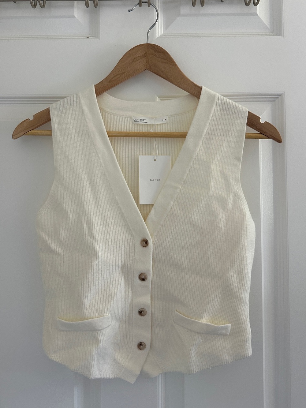 OAK + FORT Cream Ribbed V-Neck Vest